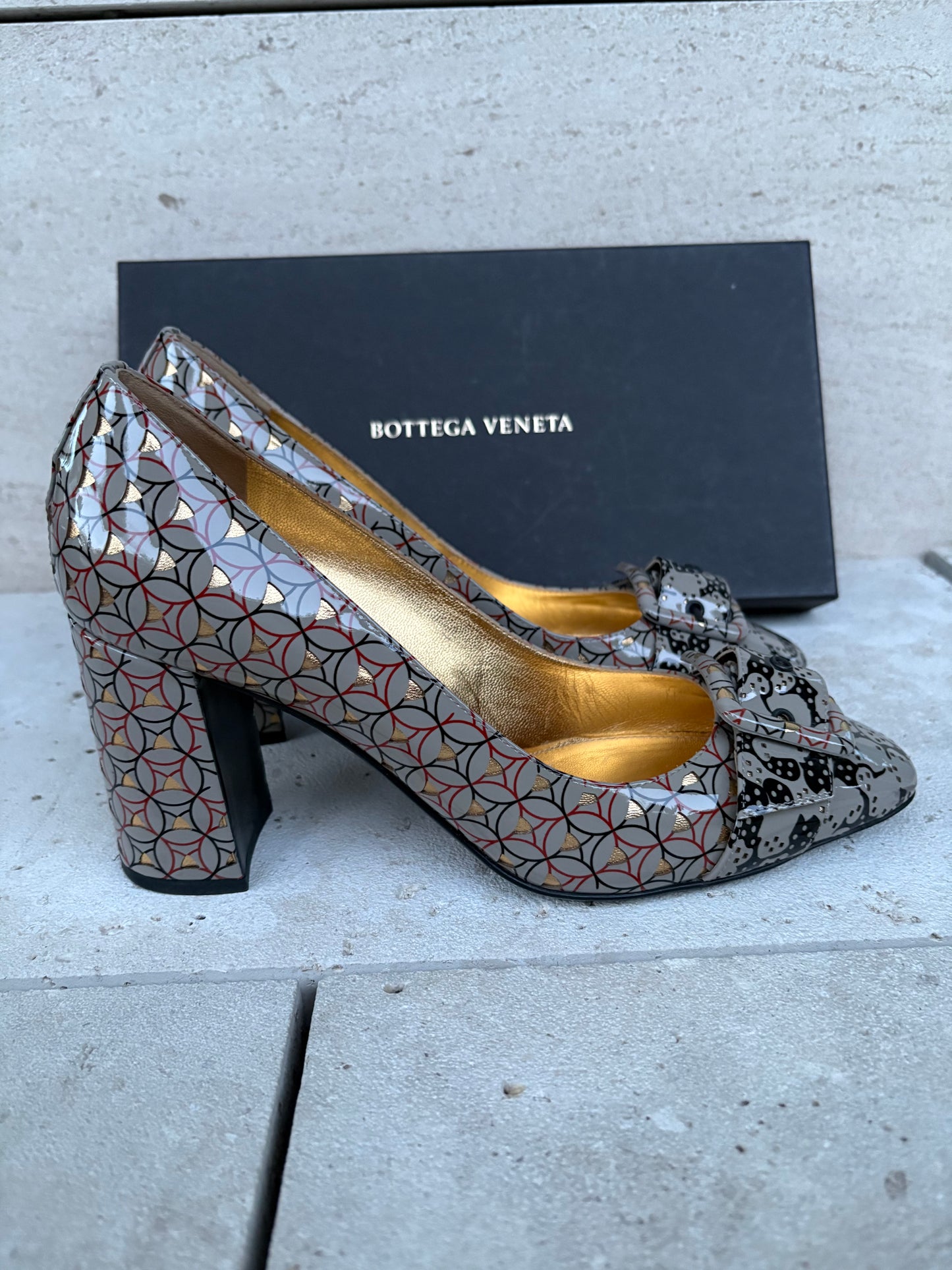BOTTEGA VENETA. Tacones dibujo geométrico