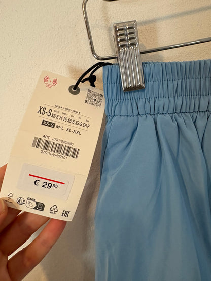 ZARA. Conjunto azul falda y blusa