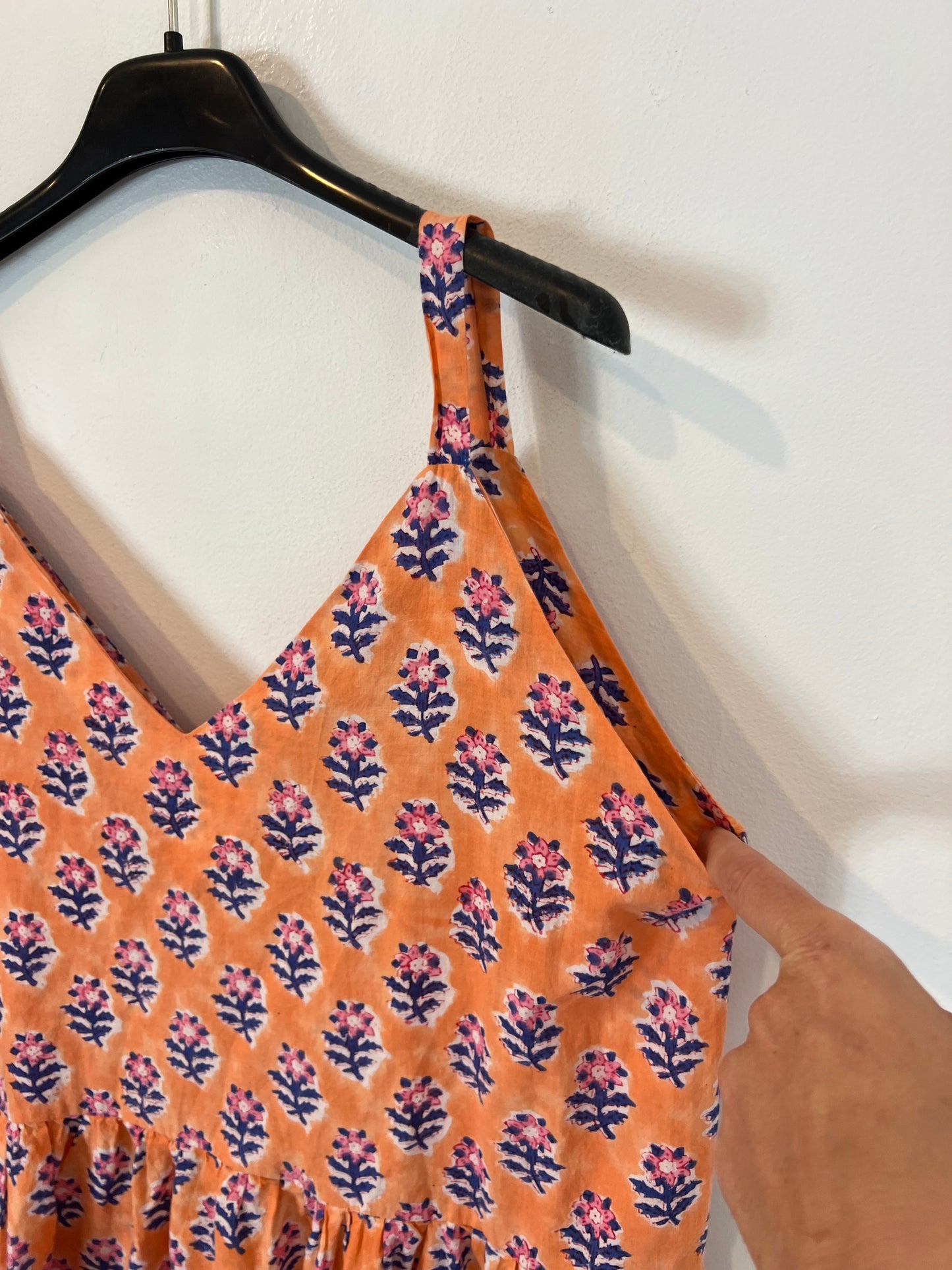 DOS. Vestido naranja estampado Tu(M)