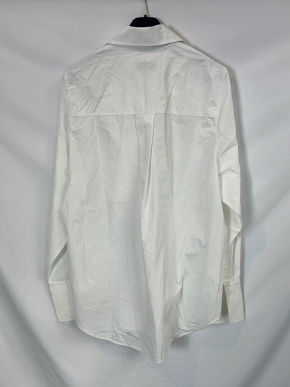 COS. Camisa blanca bolsillo. T 36
