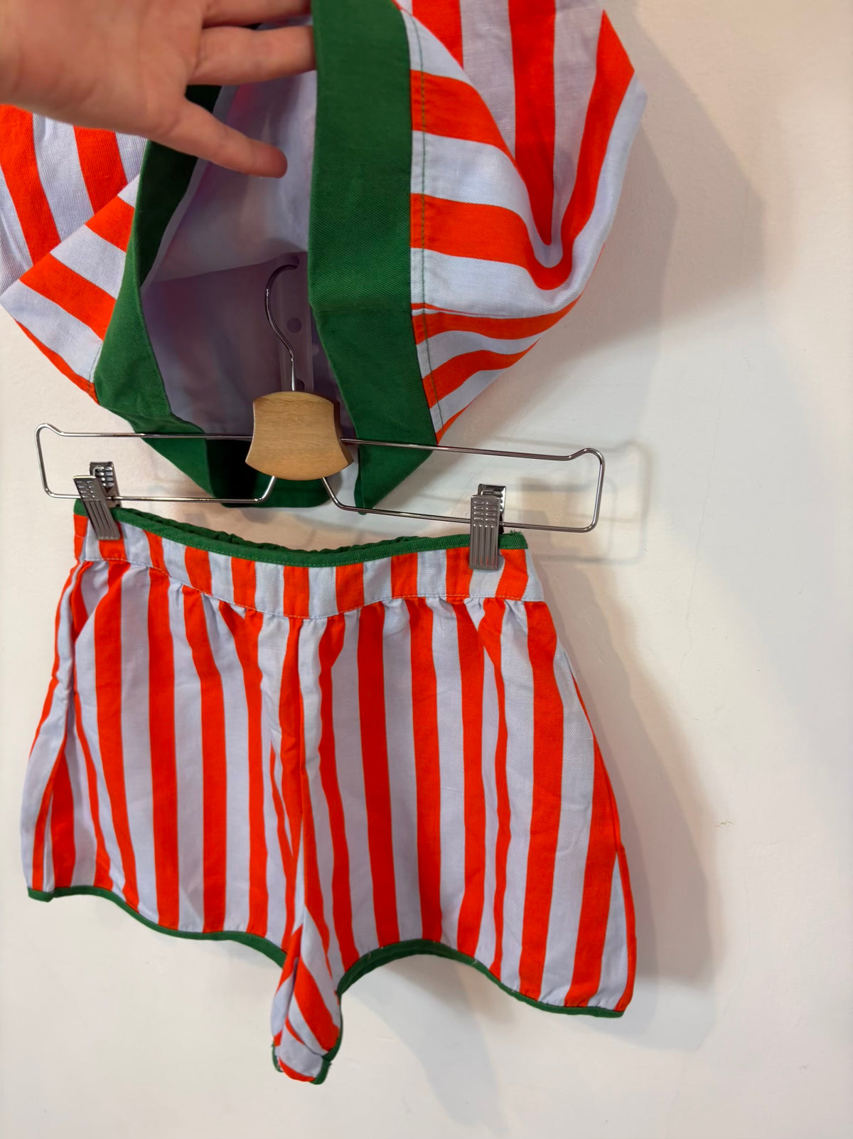 ZARA. Conjunto top y bermuda rayas
