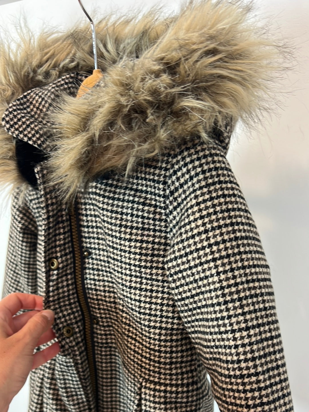 OTHERS. Girl's plaid coat. Size 4 years