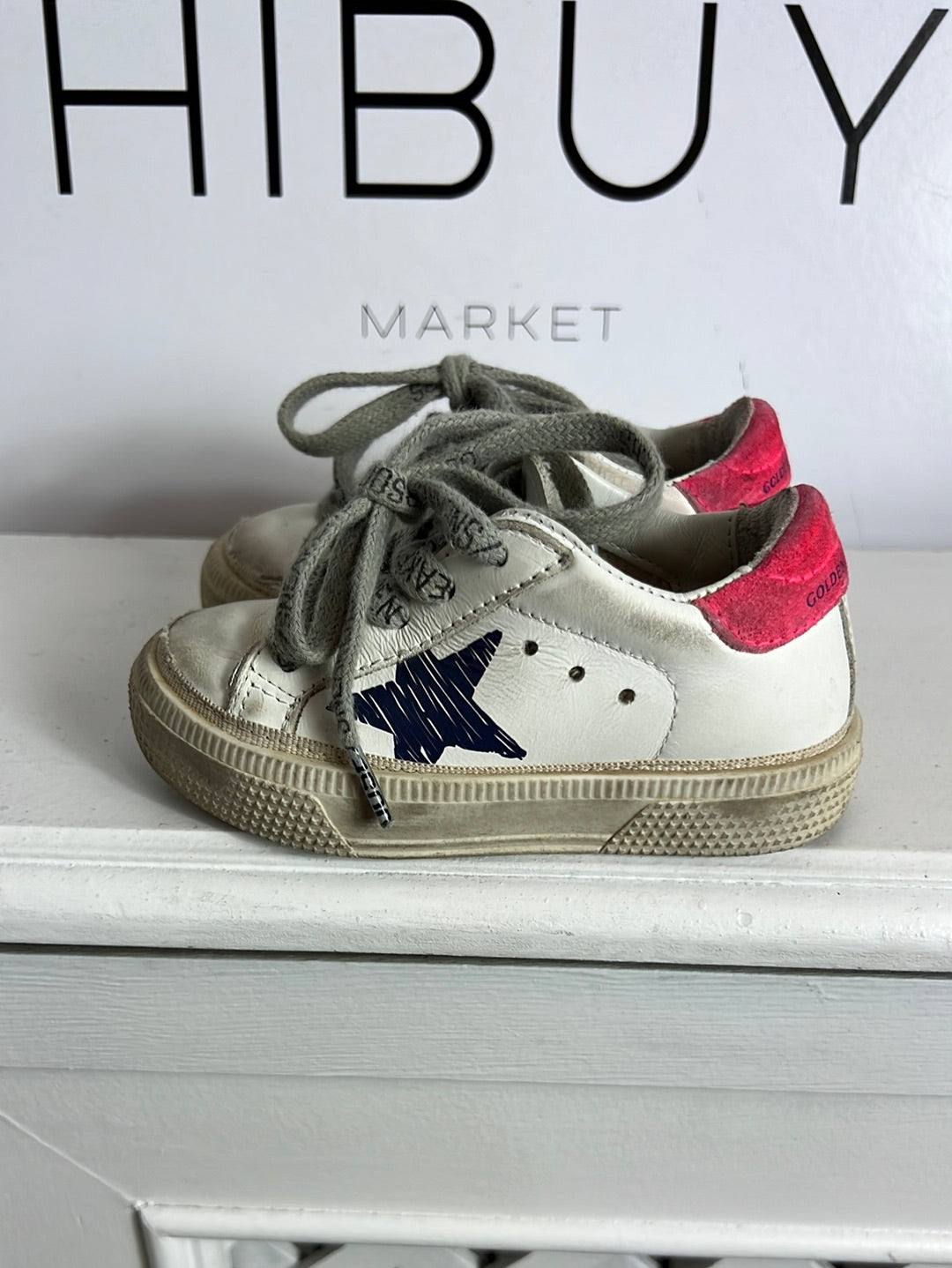 GOLDEN GOOSE. White sneakers with blue stars. Size 21