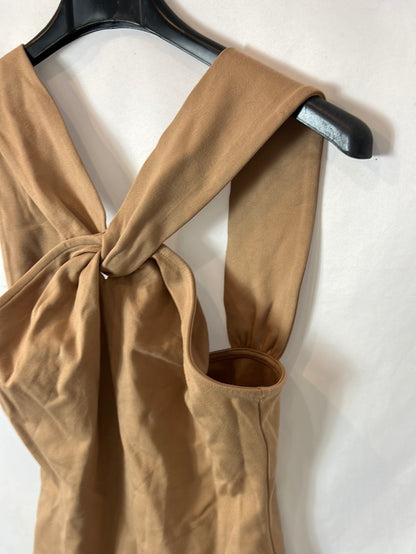 LOVERS AND FRIENDS. Body beige cuello nudo. T M