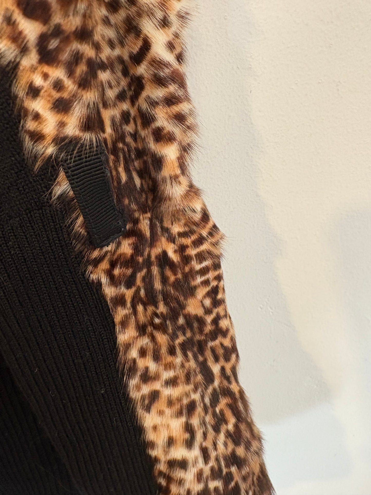 SPORTMAX. Top pelo natural y seda. T 42 (M)