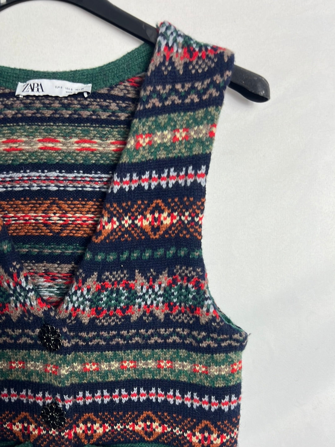 ZARA. Chaleco punto colores. T S