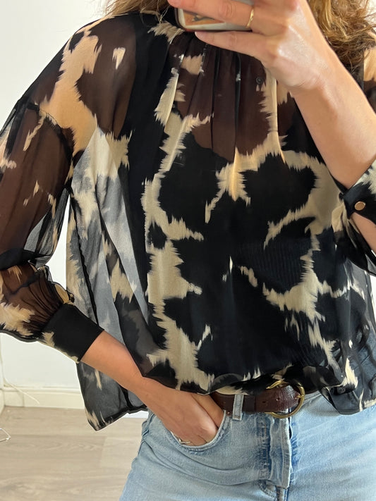 PSOPHIA VÁZQUEZ DE CASTRO. Blusa seda bicolor detalle espalda. T S