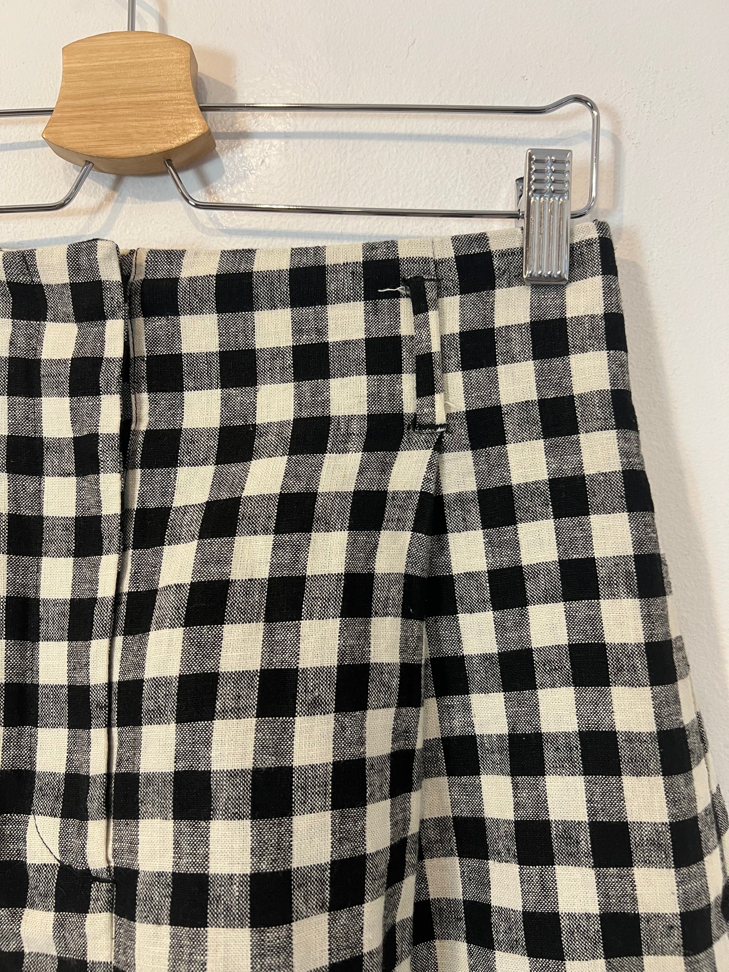 AMEÉ. Sleeveless fringed sweater S.(s)