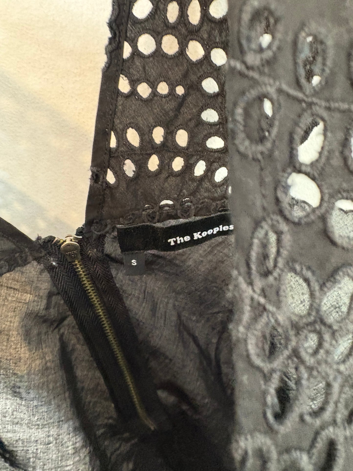 THE KOOPLES. Top negro troquelado