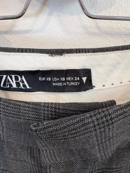 ZARA. Grey checked tailored trousers. Size XS
