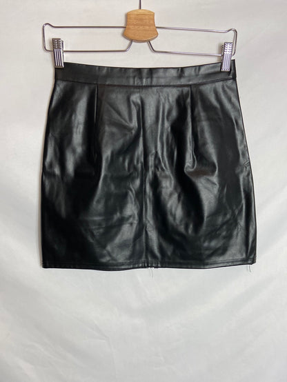 SHEIN. Faux Leather Skirt TS