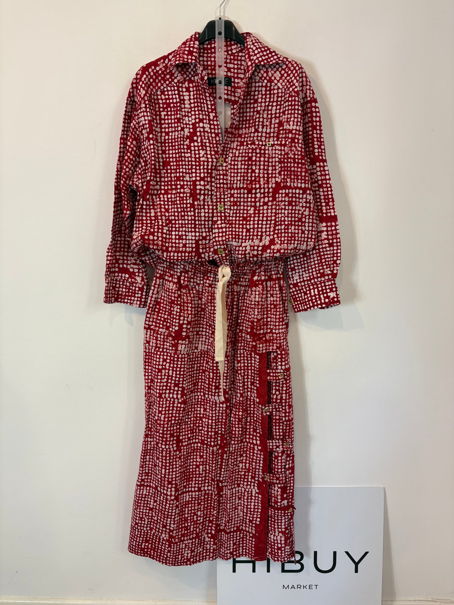 KIMALÉ. Conjunto falda y camisa roja estampada. T 36