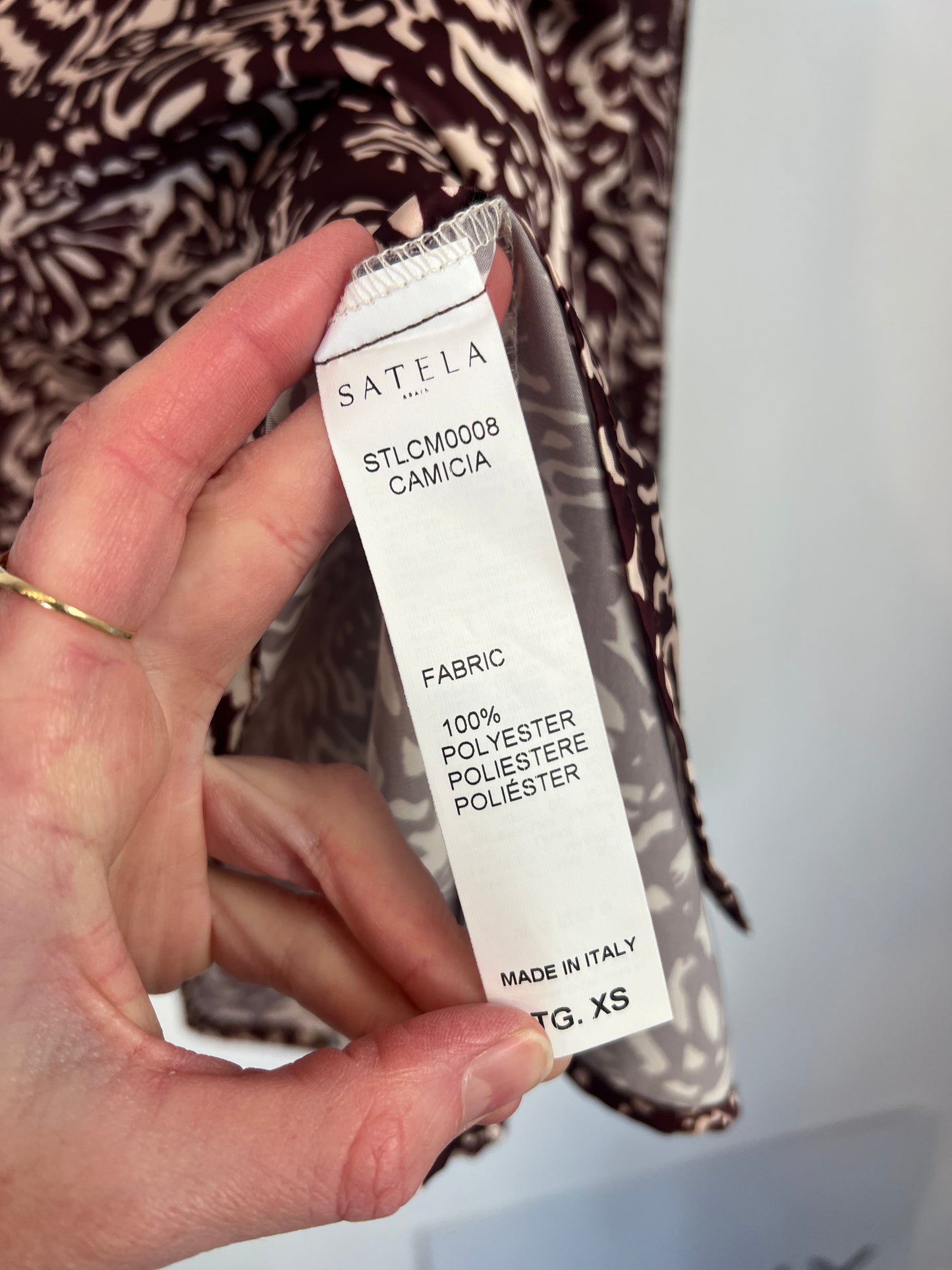 SATELA. Conjunto blusa y falda fluido estampado. T S