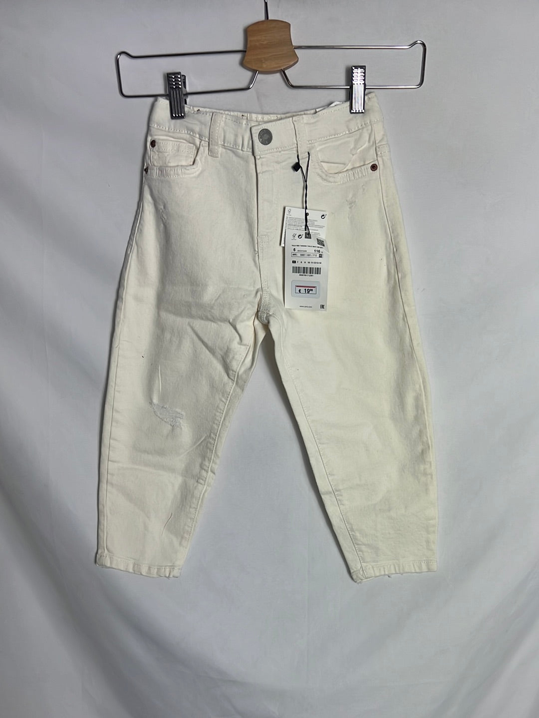 ZARA. Off-white denim trousers, size 6