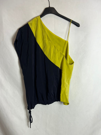 BARBARA BUI. Two-tone silk asymmetrical top. T 38