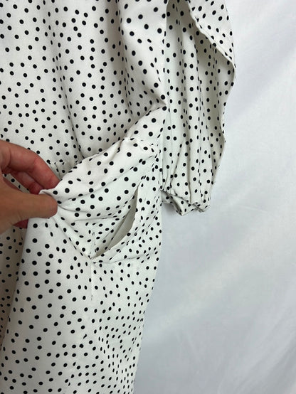 ZARA. White polka dot oversized dress. TS