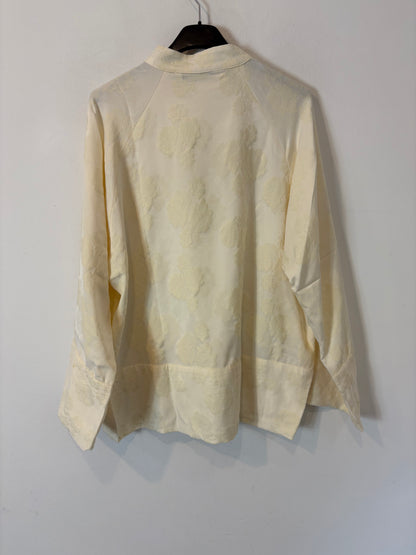ZARA. Asian style texture blouse. T.S.