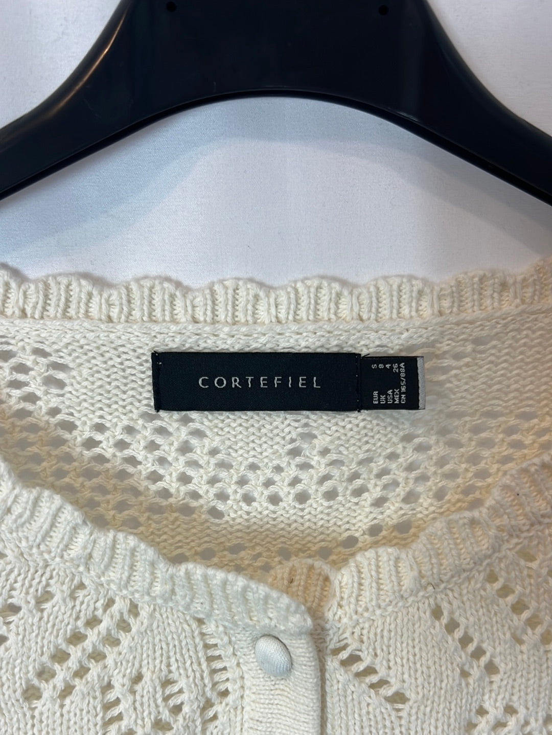 CORTEFIEL. Die-cut Ts knit top