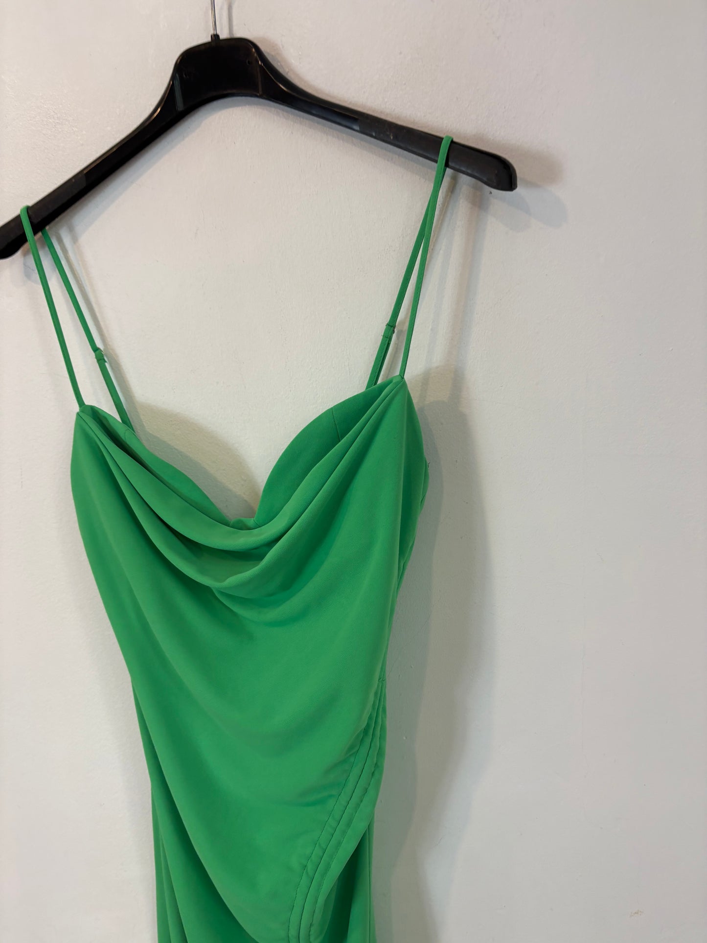 ZARA. Vestido largo elástico ajustable
