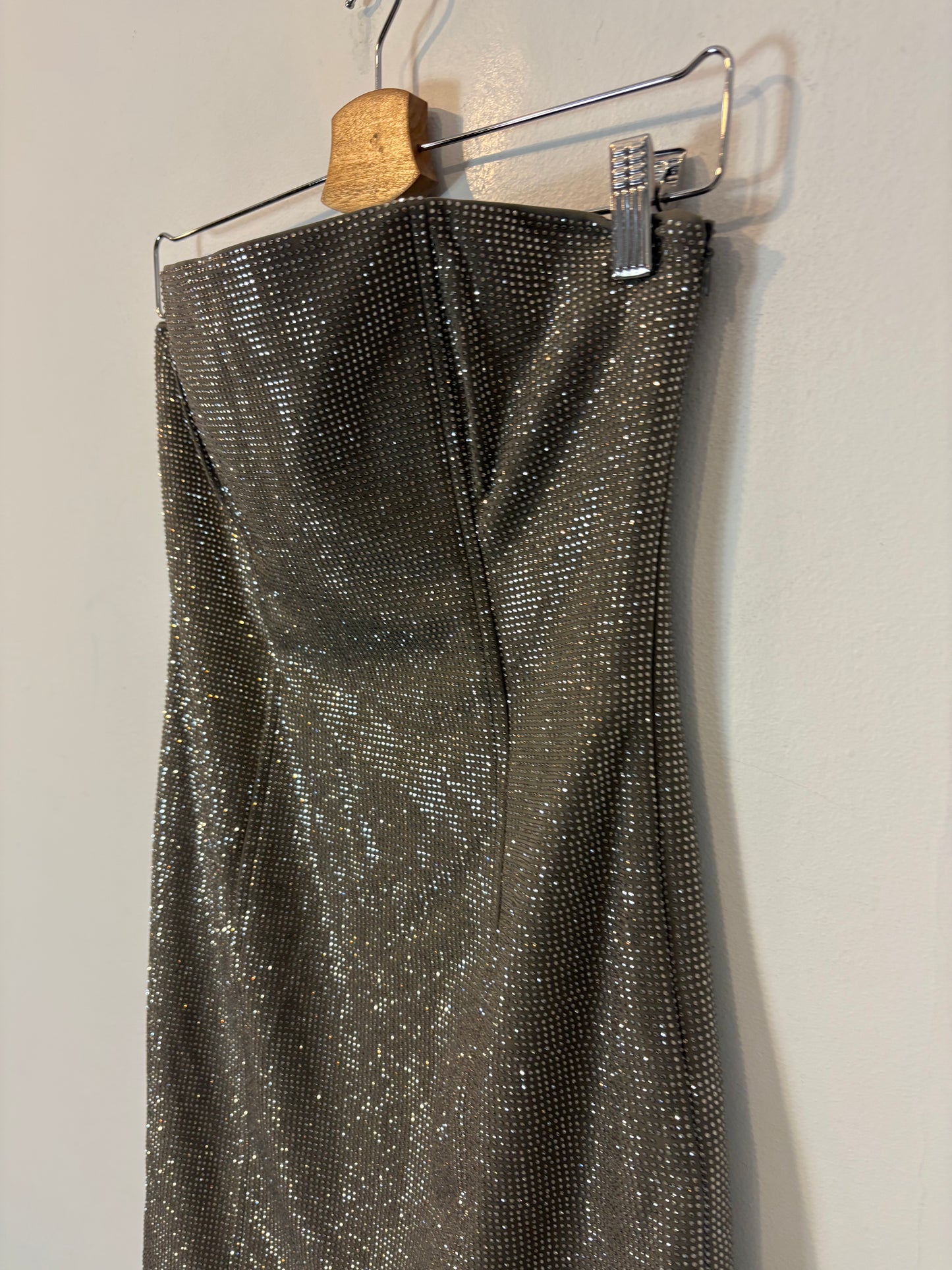 ZARA. Vestido corto palabra de honor