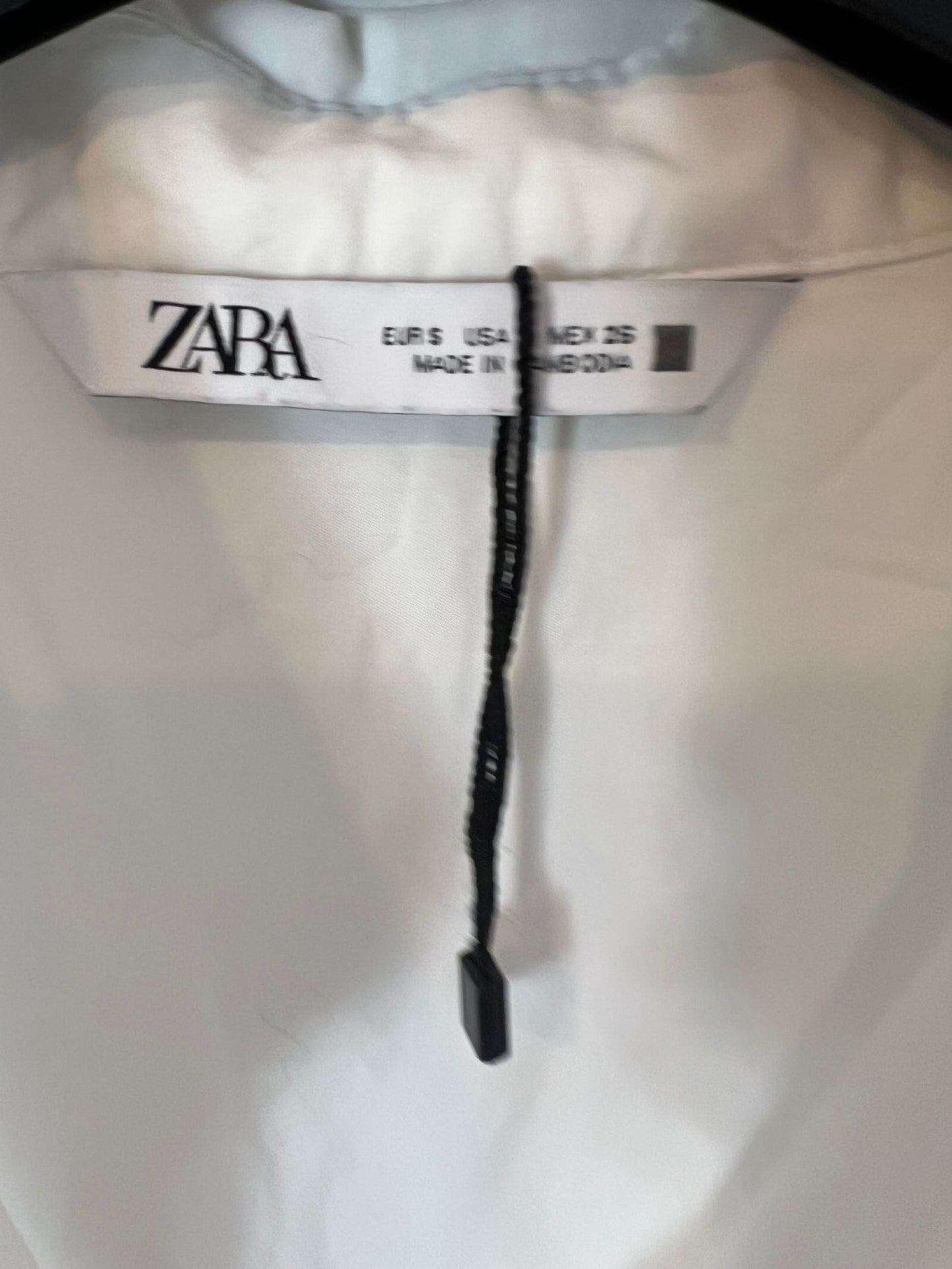 ZARA. Oversized white Ts shirt