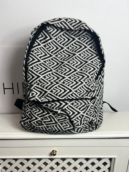 OTRAS. Mochila étnica tela