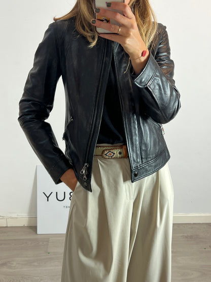 DOLCE & GABBANA. Chaqueta piel negra.. T 42 (38)