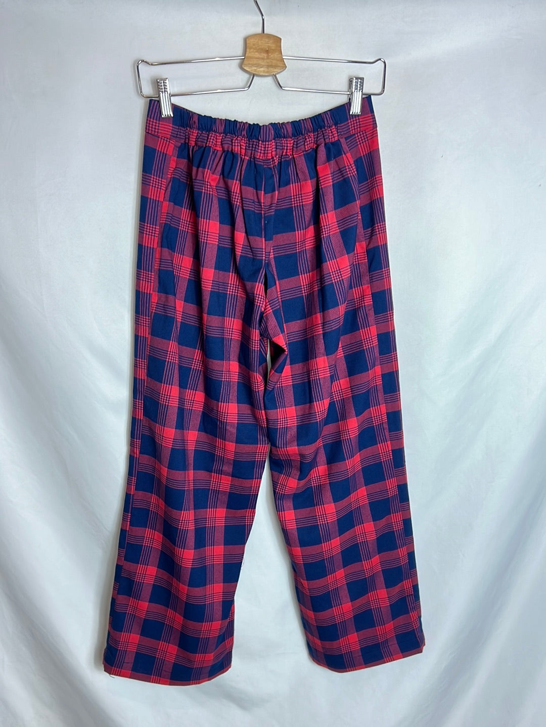 MAU LOA. Wide-legged blue and red checked trousers. TL (M)