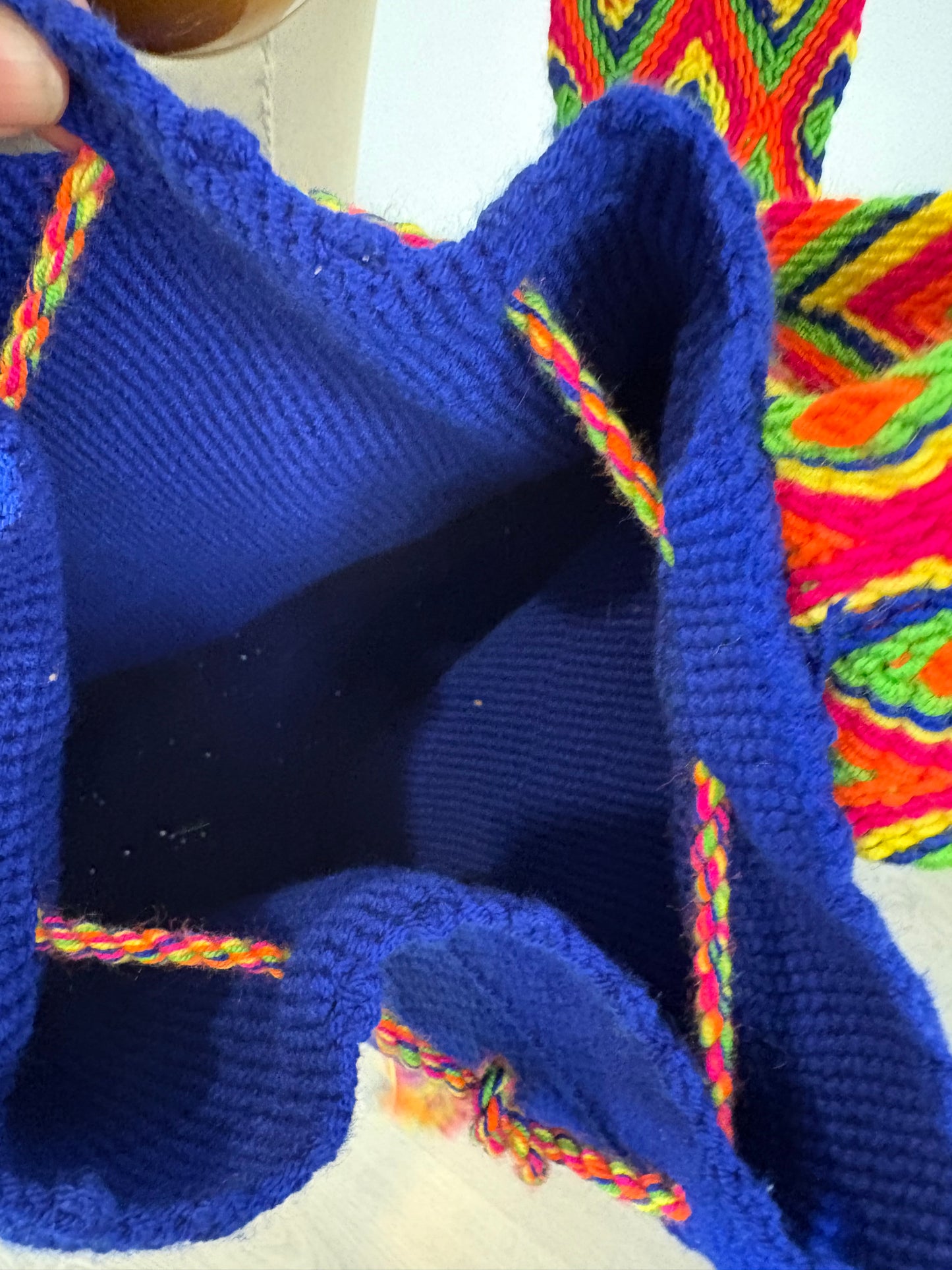 OTRAS. Bolso artesanal asa colores