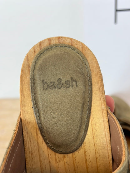 BA&amp;SH. Green leather clogs, size 39