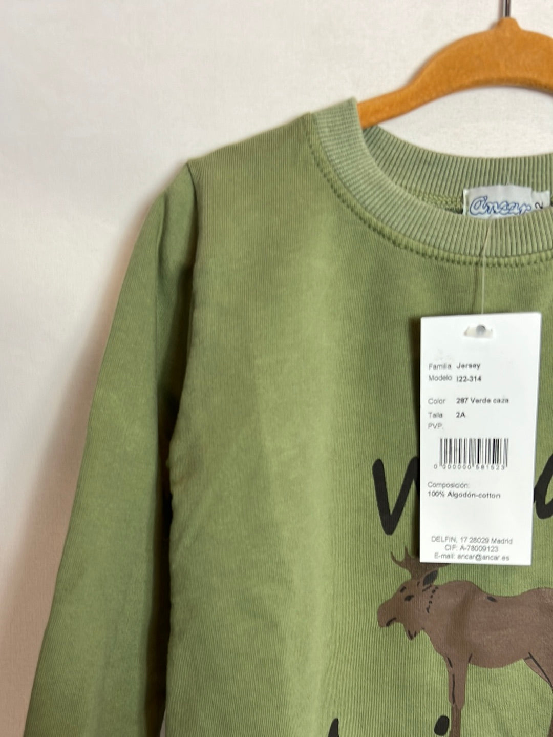 ANCAR. Green hunting sweatshirt with animal design