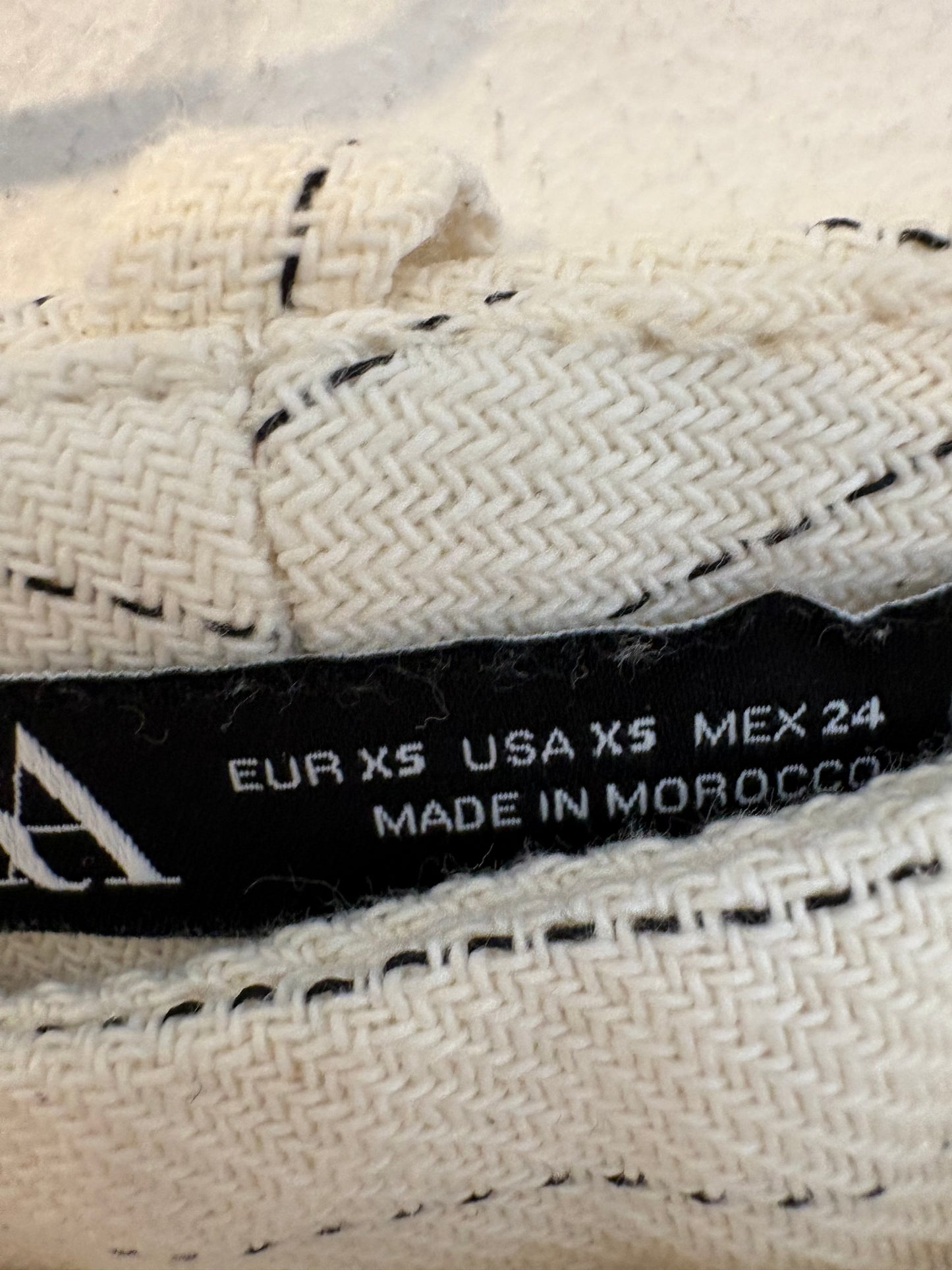 ZARA. Total look chaqueta cropped rayas