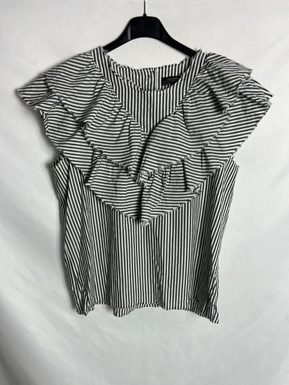 ZARA. Striped top with ruffles. Size XS (s/m)