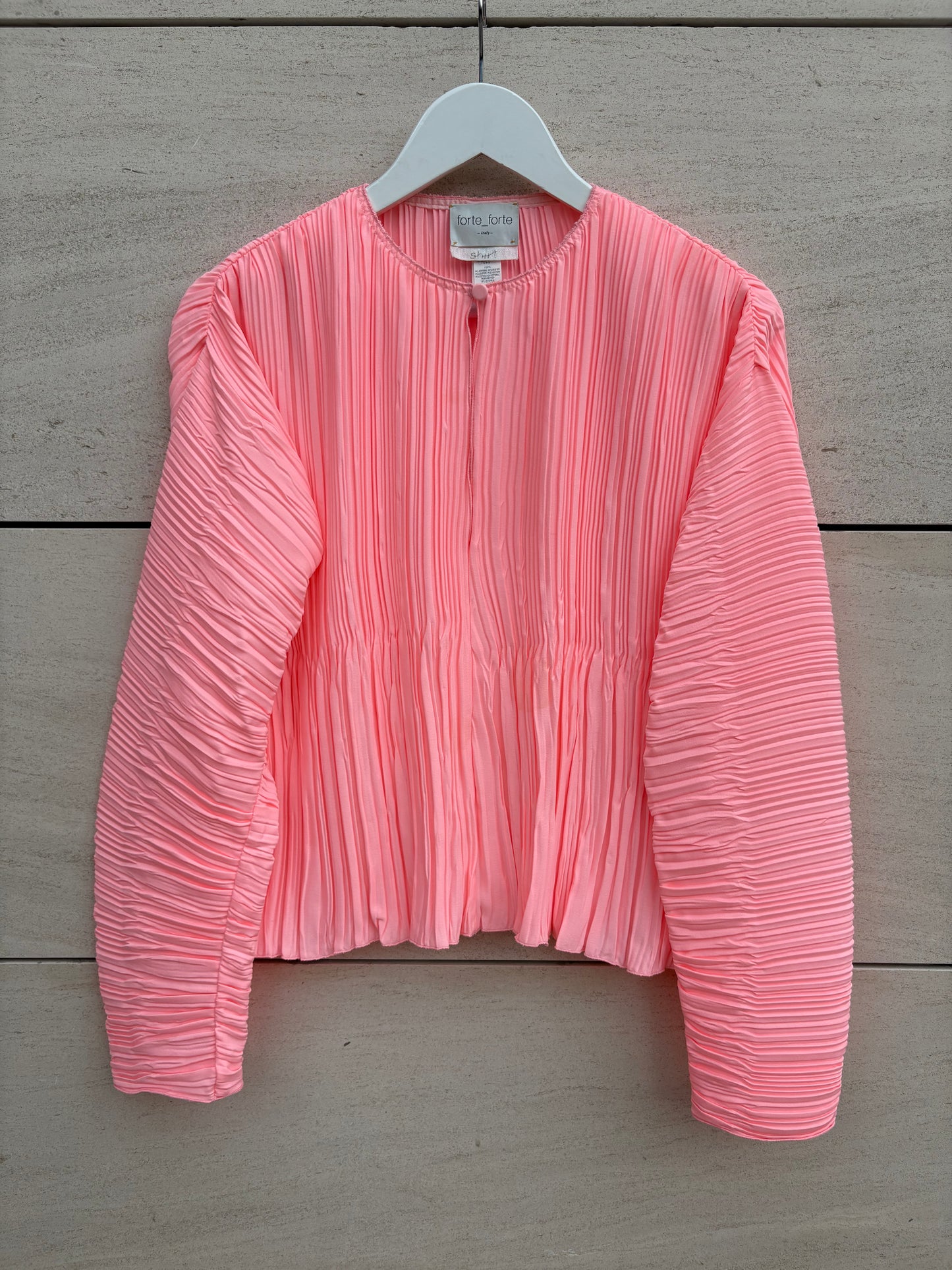 FORTE FORTE. Blusa fluida plisada flúor