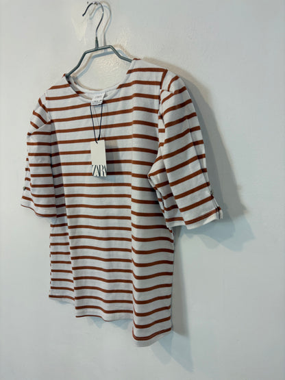 AMEÉ. Sleeveless fringed sweater S.(s)