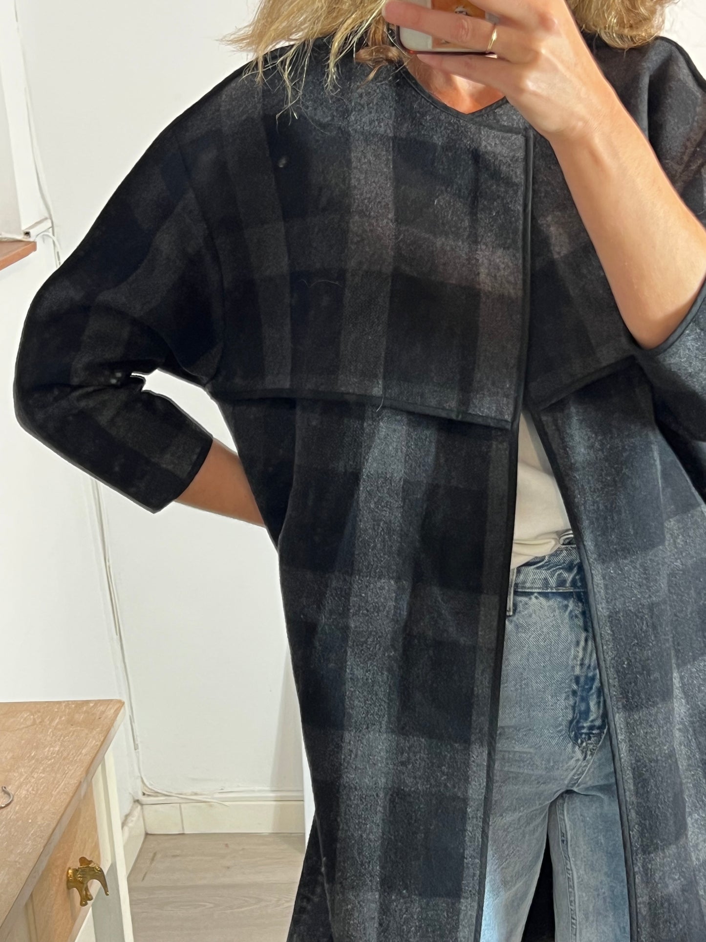 TOPSHOP. Abrigo fino cuadros negros y grises. T 36