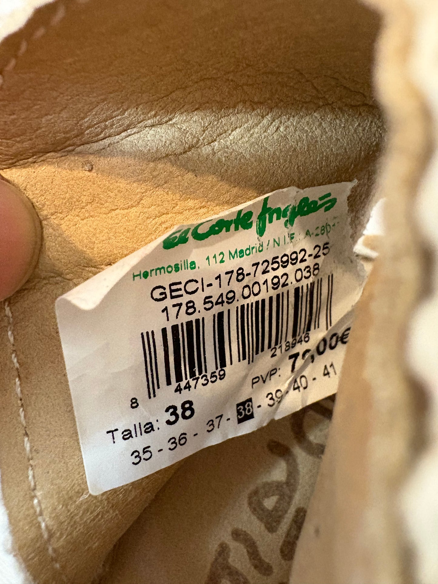 LATOUCHE. Sandalia esparto camel