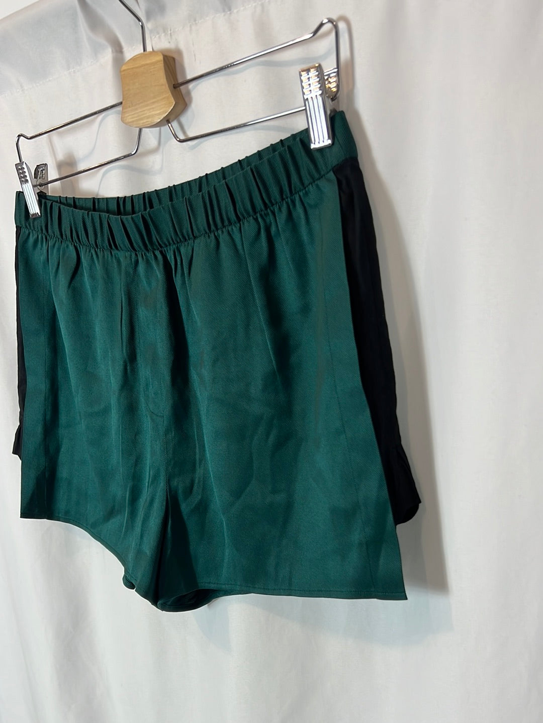 ALEXANDER WANG. Silk green shorts. TS