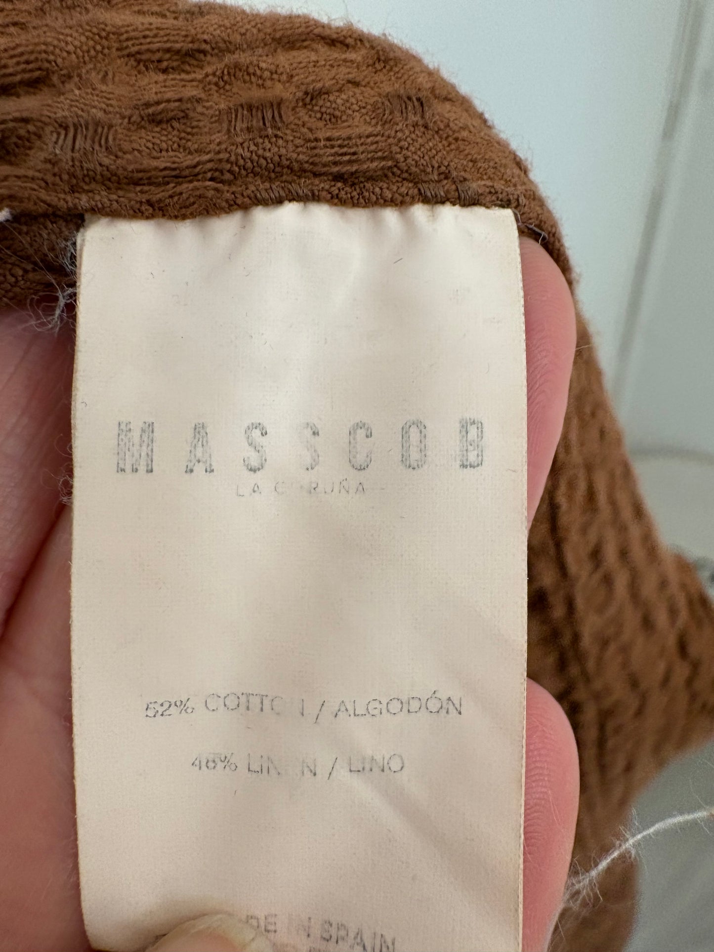 MASSCOB. Chaqueta larga textura