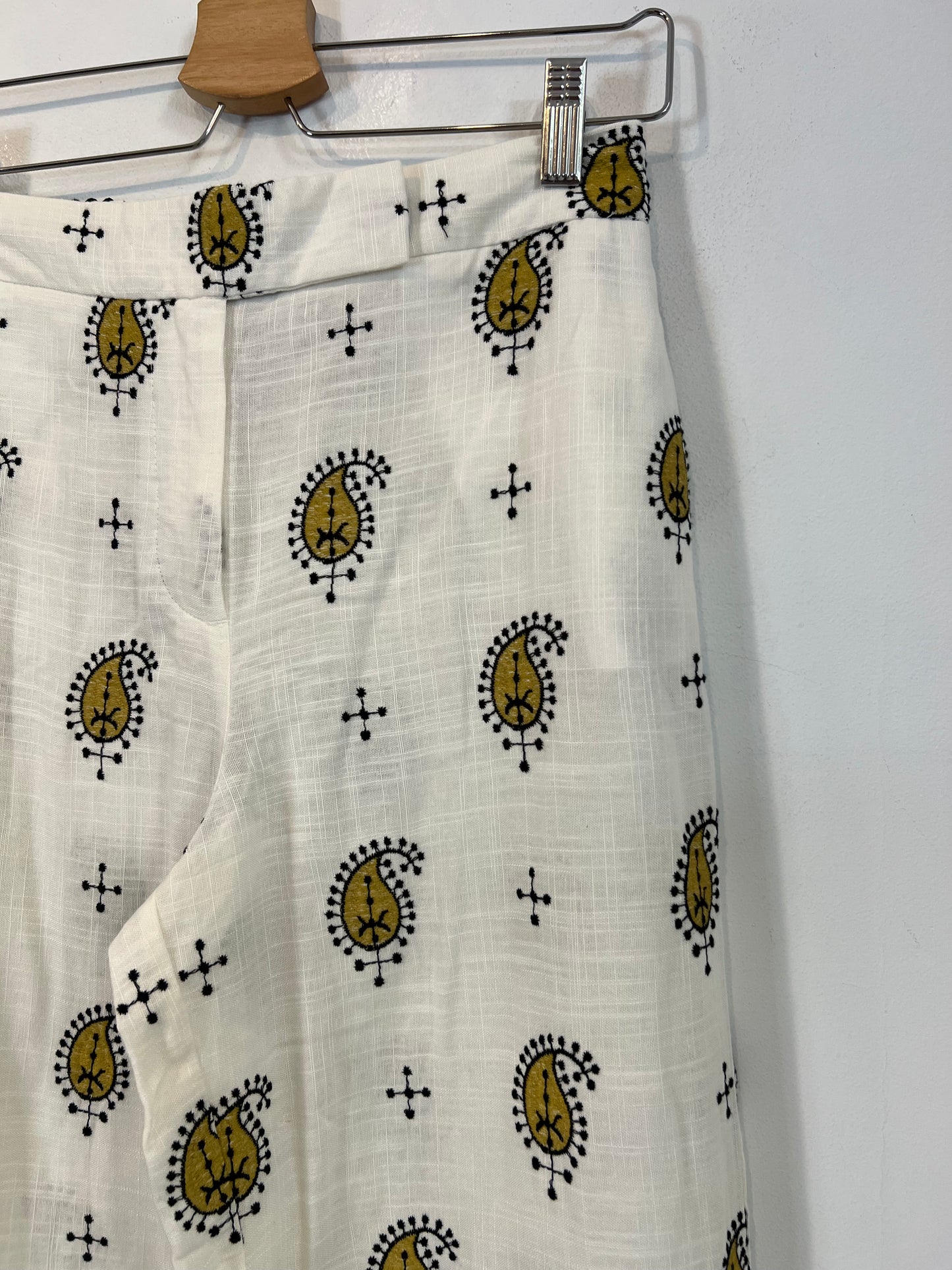 ZARA. Conjunto blanco bordado T.xs