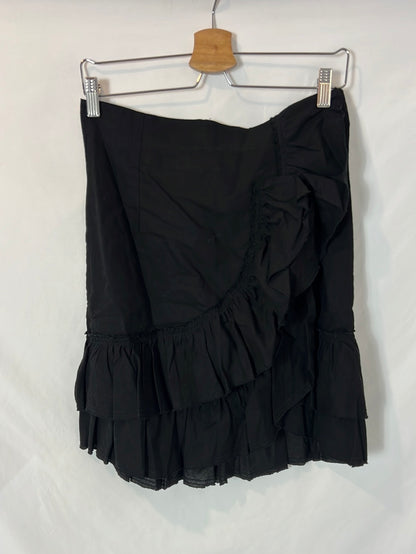 IRO. Short black skirt with ruffles. Size 40