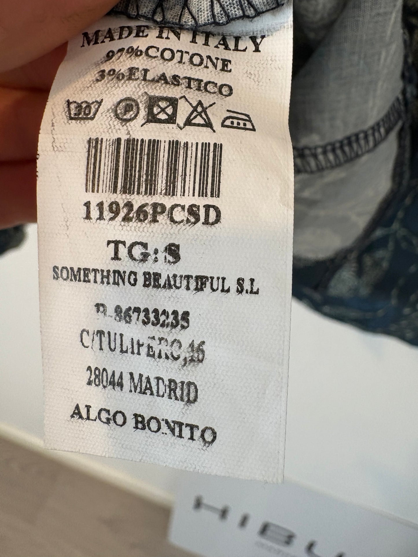 ALGO BONITO. Blusa estampada verdes. T S