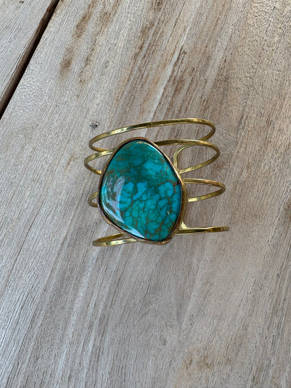 OTRAS. Pulsera dorada tiras