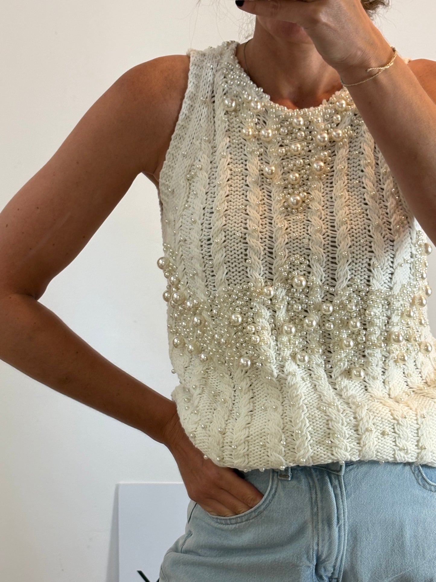 ZARA. Knit top with pearl detail. TS