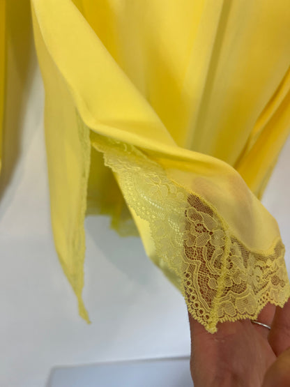 TCN. Yellow blouse with silk Ts