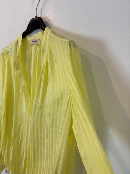 ZADIG & VOLTAIRE. Blusa amarilla plisada. T S