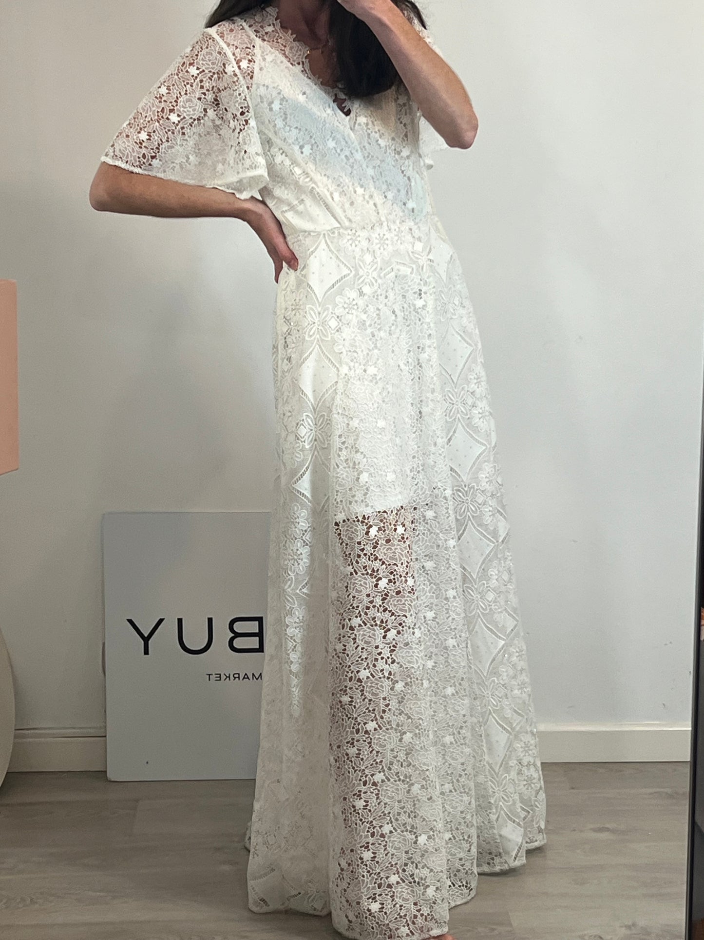MAJE. Vestido blanco encaje