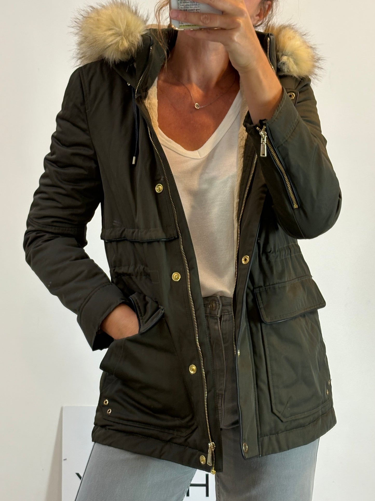 ZARA. Parka acolchada verde capucha. T S