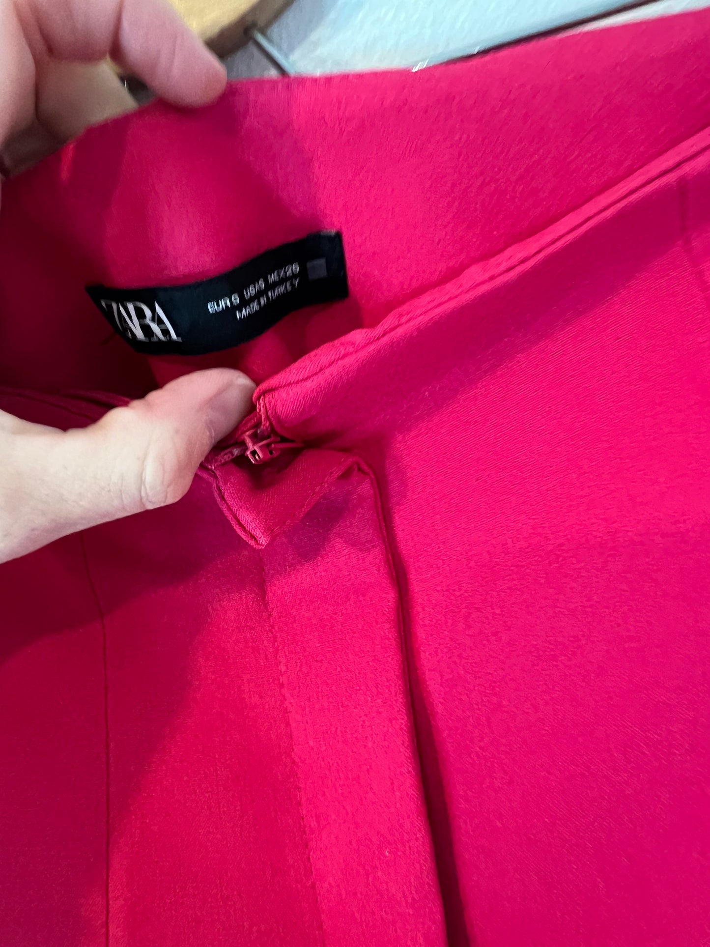 AMEÉ. Sleeveless fringed sweater S.(s)