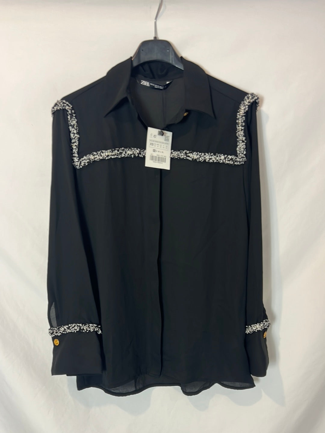ZARA. Blusa negra detalles en tweed. T XS